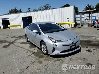 Zdjęcie 13 z 14 samochodu: 2017 TOYOTA PRIUS VIN:JTDKBRFUXH3051596 - miniatura