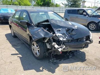 Zdjęcie 13 z 14 samochodu: 2006 HONDA ACCORD SE VIN:1HGCM56386A019903 - miniatura