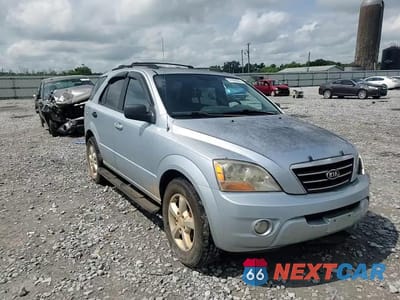 Zdjęcie 13 z 14 samochodu: 2007 KIA SORENTO EX VIN:KNDJD736475687272 - miniatura