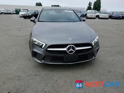Zdjęcie 13 z 15 samochodu: 2021 MERCEDES-BENZ A 220 VIN:W1K3G4EB7MJ309867 - miniatura