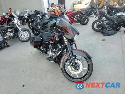 Zdjęcie 10 z 10 samochodu: 2015 HARLEY-DAVIDSON FLHXS STREET GLIDE SPECIAL VIN:1HD1KRM18FB614733 - miniatura