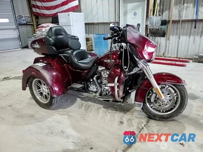 Zdjęcie 11 z 11 samochodu: 2015 HARLEY-DAVIDSON FLHTCUTG TRI GLIDE ULTRA VIN:1HD1MAL15FB861463 - miniatura