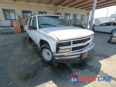 Zdjęcie 15 z 16 samochodu: 1995 CHEVROLET SUBURBAN C1500 VIN:3GNEC16K0SG117126 - miniatura