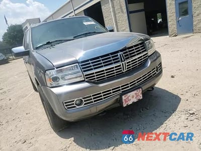 Zdjęcie 14 z 15 samochodu: 2014 LINCOLN NAVIGATOR VIN:5LMJJ2H58EEL03852 - miniatura