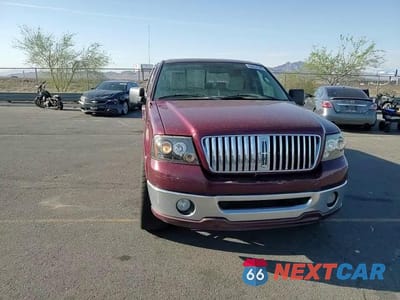 Zdjęcie 13 z 14 samochodu: 2006 LINCOLN MARK LT VIN:5LTPW18546FJ21040 - miniatura