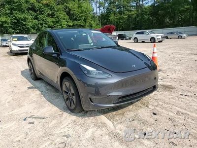 Zdjęcie 13 z 14 samochodu: 2024 TESLA MODEL Y VIN:7SAYGDED2RA334739 - miniatura
