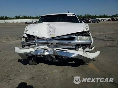 Zdjęcie 15 z 16 samochodu: 2003 CHEVROLET TAHOE C1500 VIN:1GNEC13T13R294928 - miniatura