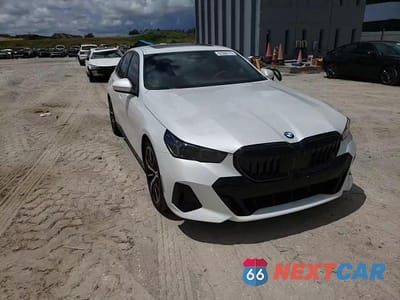 Zdjęcie 13 z 14 samochodu: 2025 BMW 540 XI VIN:WBA63FJ0XSCU23119 - miniatura