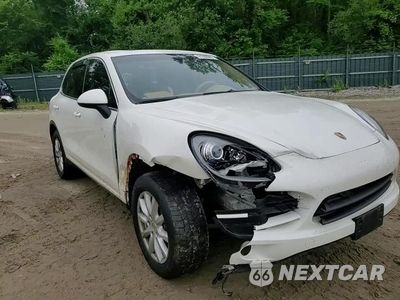 Zdjęcie 14 z 15 samochodu: 2012 PORSCHE CAYENNE VIN:WP1AA2A27CLA00916 - miniatura