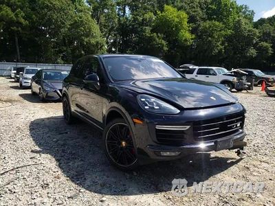 Zdjęcie 14 z 15 samochodu: 2017 PORSCHE CAYENNE TURBO VIN:WP1AC2A28HLA92393 - miniatura