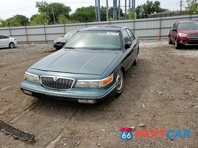 Zdjęcie 13 z 14 samochodu: 1995 MERCURY GRAND MARQUIS GS VIN:2MELM74W1SX652850 - miniatura