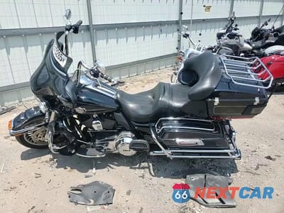 Zdjęcie 10 z 10 samochodu: 2012 HARLEY-DAVIDSON FLHTCU ULTRA CLASSIC ELECTRA GLIDE VIN:1HD1FCM14CB673002 - miniatura