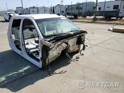 Zdjęcie 13 z 14 samochodu: 2018 CHEVROLET SILVERADO K1500 LT VIN:3GCUKREC5JG284306 - miniatura