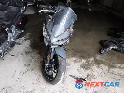 Zdjęcie 10 z 10 samochodu: 2024 KAWASAKI EX650 R VIN:ML5EXER10RDAD5534 - miniatura