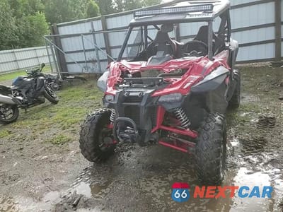 Zdjęcie 11 z 11 samochodu: 2019 HONDA SXS1000 S2X VIN:1HFVE051GK4000465 - miniatura