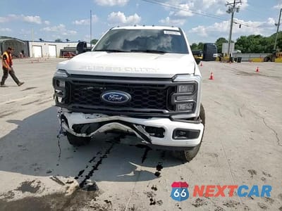 Zdjęcie 13 z 14 samochodu: 2024 FORD F350 SUPER DUTY VIN:1FT8W3BM1REC28799 - miniatura