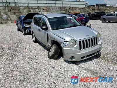 Zdjęcie 14 z 15 samochodu: 2008 JEEP COMPASS SPORT VIN:1J8FT47W18D735151 - miniatura
