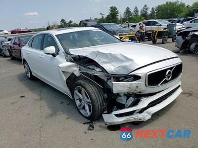 Zdjęcie 14 z 15 samochodu: 2018 VOLVO S90 T5 MOMENTUM VIN:LVY982MK9JP018019 - miniatura