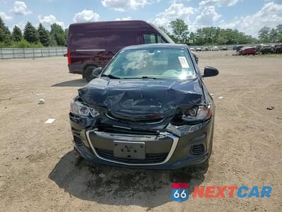 Zdjęcie 13 z 14 samochodu: 2018 CHEVROLET SONIC LS VIN:1G1JA5SH4J4131064 - miniatura