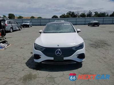 Zdjęcie 13 z 14 samochodu: 2023 MERCEDES-BENZ EQE SEDAN 350 4MATIC VIN:W1KEG1CB5PF021234 - miniatura