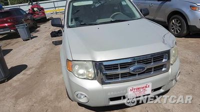 Zdjęcie 14 z 15 samochodu: 2008 FORD ESCAPE XLT VIN:1FMCU03138KD06918 - miniatura