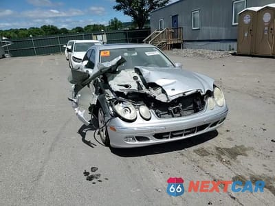 Zdjęcie 13 z 13 samochodu: 2006 MERCEDES-BENZ E 500 4MATIC VIN:WDBUF83J16X188237 - miniatura