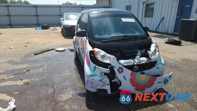 Zdjęcie 14 z 15 samochodu: 2015 SMART FORTWO PURE VIN:WMEEJ3BA6FK817255 - miniatura