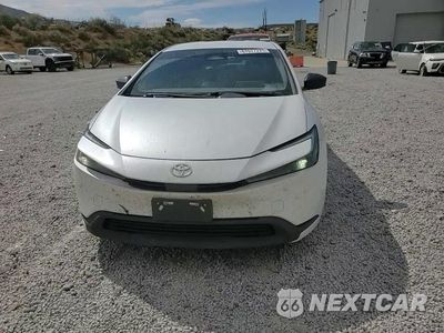 Zdjęcie 13 z 15 samochodu: 2023 TOYOTA PRIUS LE VIN:JTDADABU9P3004975 - miniatura