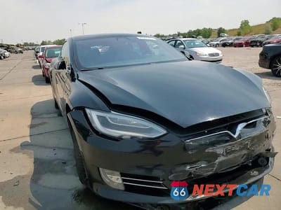 Zdjęcie 13 z 14 samochodu: 2018 TESLA MODEL S VIN:5YJSA1E27JF293503 - miniatura
