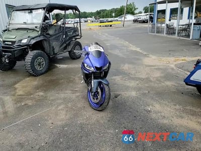 Zdjęcie 10 z 10 samochodu: 2023 YAMAHA YZFR3 A VIN:MH3RH18Y9PK012907 - miniatura