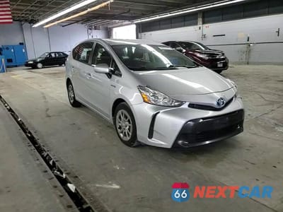 Zdjęcie 13 z 14 samochodu: 2015 TOYOTA PRIUS V VIN:JTDZN3EU1FJ038779 - miniatura