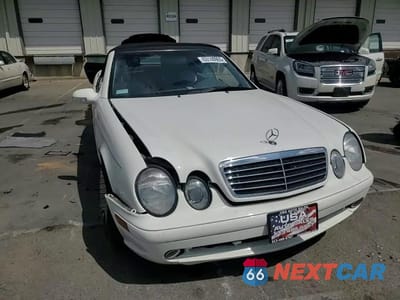 Zdjęcie 13 z 14 samochodu: 2003 MERCEDES-BENZ CLK 430 VIN:WDBLK70G83T135032 - miniatura