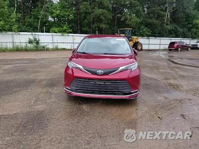 Zdjęcie 14 z 16 samochodu: 2021 TOYOTA SIENNA LE VIN:5TDKRKEC0MS023360 - miniatura