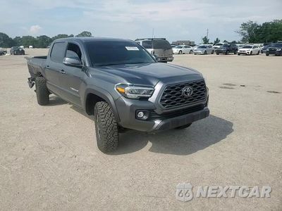Zdjęcie 13 z 15 samochodu: 2023 TOYOTA TACOMA DOUBLE CAB VIN:3TMCZ5AN0PM592162 - miniatura