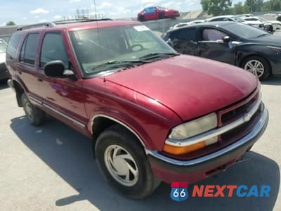 Zdjęcie 14 z 15 samochodu: 1998 CHEVROLET BLAZER VIN:1GNDT13W7W2160265 - miniatura