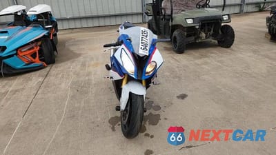 Zdjęcie 10 z 10 samochodu: 2015 BMW S 1000 RR VIN:WB10D2101FZ352701 - miniatura