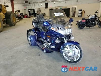 Zdjęcie 10 z 10 samochodu: 1993 HONDA GL1500 SE VIN:1HFSC223XPA500437 - miniatura