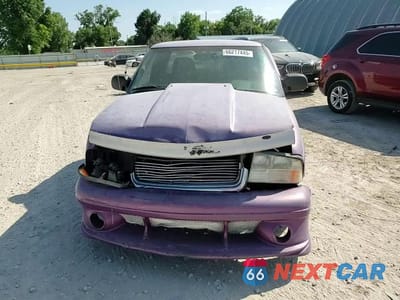 Zdjęcie 14 z 15 samochodu: 1999 GMC SONOMA VIN:1GTCS19X1X8521320 - miniatura