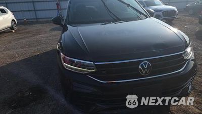 Zdjęcie 14 z 16 samochodu: 2022 VOLKSWAGEN TIGUAN SE R-LINE BLACK VIN:3VV8B7AX8NM028443 - miniatura