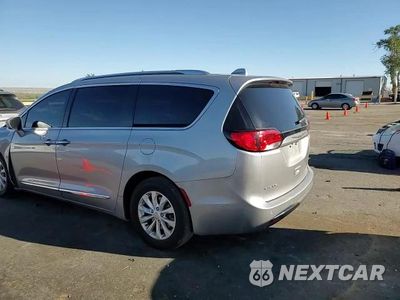 Zdjęcie 14 z 16 samochodu: 2018 CHRYSLER PACIFICA TOURING L VIN:2C4RC1BG4JR295254 - miniatura