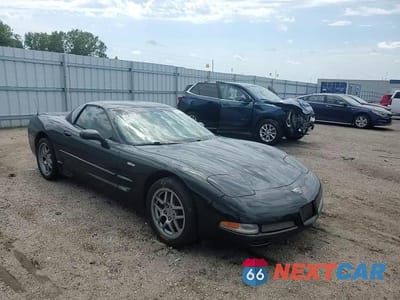 Zdjęcie 13 z 14 samochodu: 2003 CHEVROLET CORVETTE Z06 VIN:1G1YY12S135100852 - miniatura