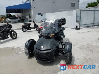 Zdjęcie 10 z 10 samochodu: 2020 CAN-AM SPYDER ROADSTER F3-S VIN:2BXRDDD24NV000246 - miniatura
