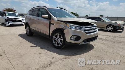 Zdjęcie 14 z 15 samochodu: 2018 FORD ESCAPE SE VIN:1FMCU0GD0JUB51419 - miniatura