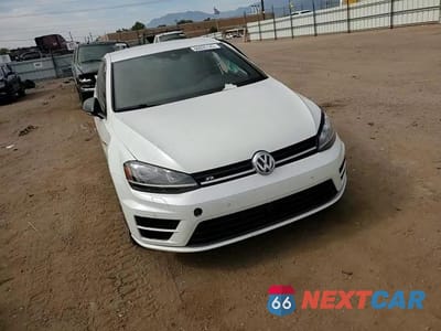 Zdjęcie 13 z 14 samochodu: 2017 VOLKSWAGEN GOLF R VIN:WVWVF7AU6HW143588 - miniatura
