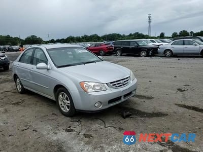 Zdjęcie 13 z 14 samochodu: 2005 KIA SPECTRA LX VIN:KNAFE121555100500 - miniatura