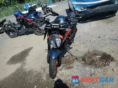 Zdjęcie 9 z 9 samochodu: 2023 KTM 890 DUKE R VIN:VBKTU9403PM857690 - miniatura