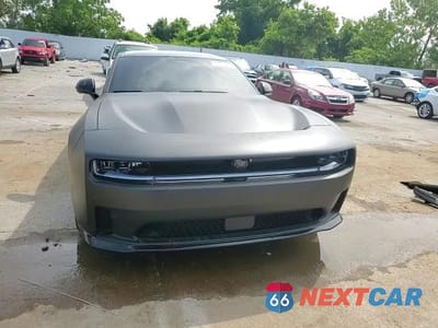 Zdjęcie 14 z 15 samochodu: 2025 DODGE CHARGER DAYTONA SCAT PACK VIN:2C3CDBDK6SR210334 - miniatura