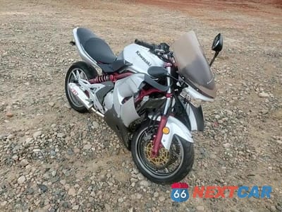 Zdjęcie 9 z 9 samochodu: 2006 KAWASAKI EX650 A6F VIN:JKAEXEA156A003415 - miniatura