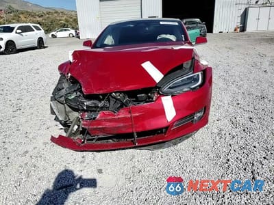 Zdjęcie 15 z 15 samochodu: 2020 TESLA MODEL S VIN:5YJSA1E43LF382585 - miniatura