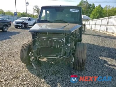 Zdjęcie 12 z 14 samochodu: 2015 MERCEDES-BENZ G 63 AMG VIN:WDCYC7DF9FX233774 - miniatura